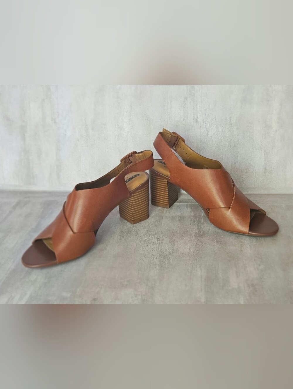 Clarks Collection Women’s Deva Janie Tan Leather Block Heel Sandals Size US 9 M - Picture 2 of 13